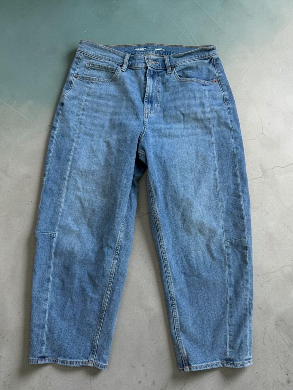 OLD NAVY Blue Denim Barrel Leg Denim Jeans Size 12 Petite